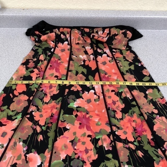 Madison Leigh Dress - Picture 14 of 15